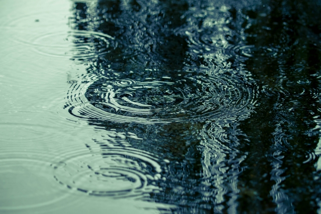 交通事故やスポーツなどによる怪我の痛みが雨天にぶり返す理由